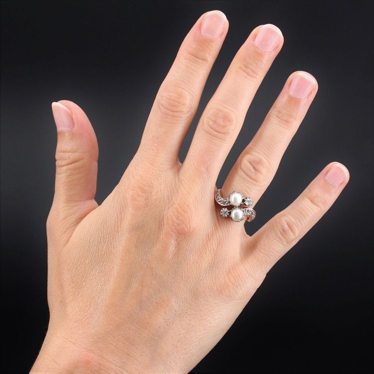 Antiker „You and Me“-Ring mit Perlen und Diamanten