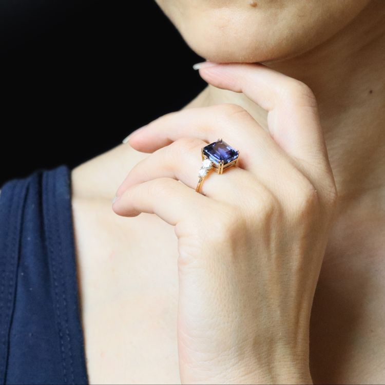 Bague Tanzanite Naturelle Certifiée Acoompagnée De Ses Diamants