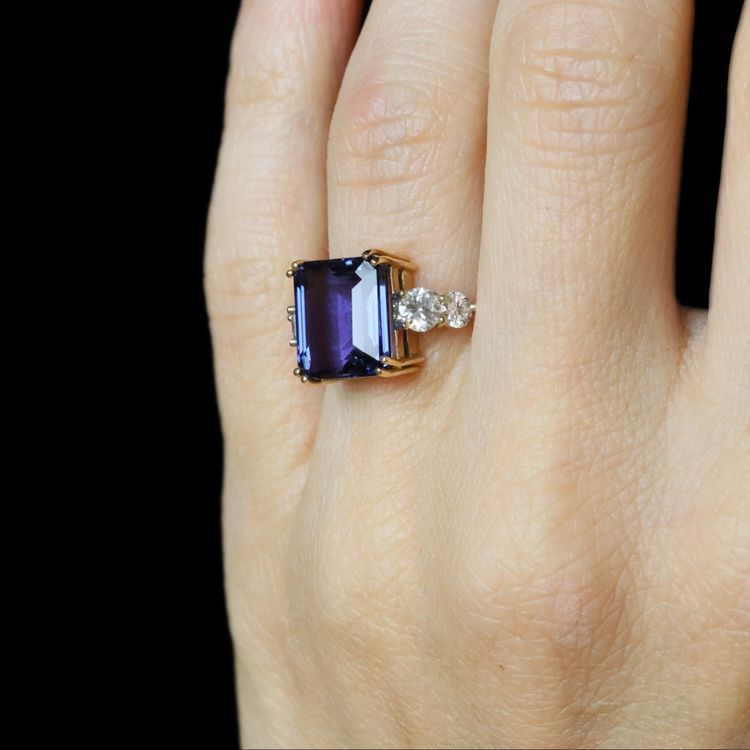 Bague Tanzanite Naturelle Certifiée Acoompagnée De Ses Diamants