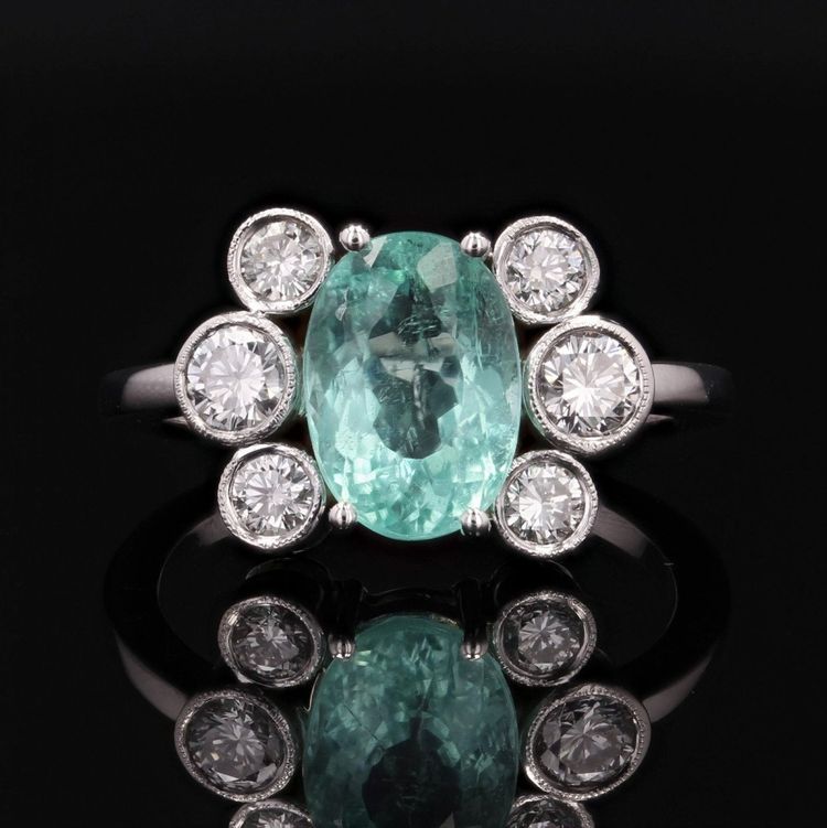 Paraiba-Turmalin- und Diamantring
