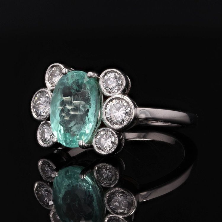 Paraiba-Turmalin- und Diamantring