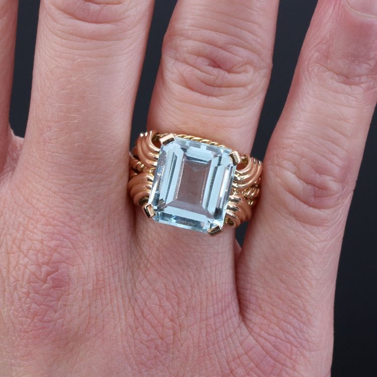 Anello vintage in acquamarina e oro