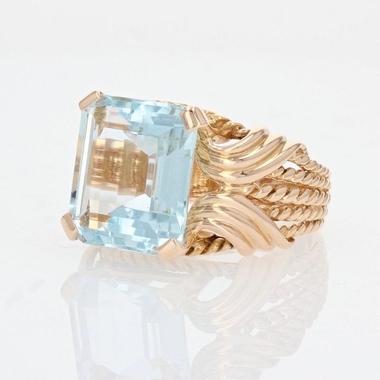 Anello vintage in acquamarina e oro