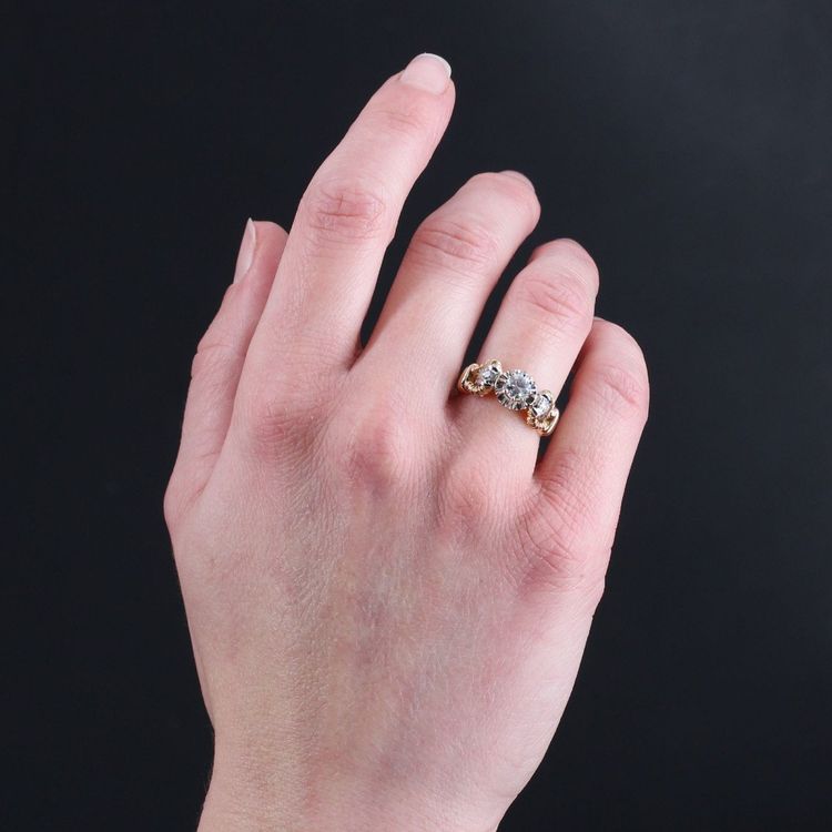 Anello solitario con diamante vintage