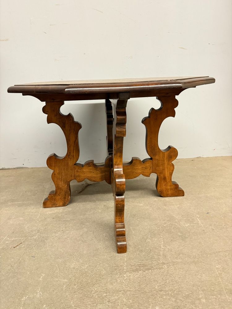 Refectory-style coffee table in solid chestnut, 20th century, 76 x 54 x 72 cm. Handcrafted.