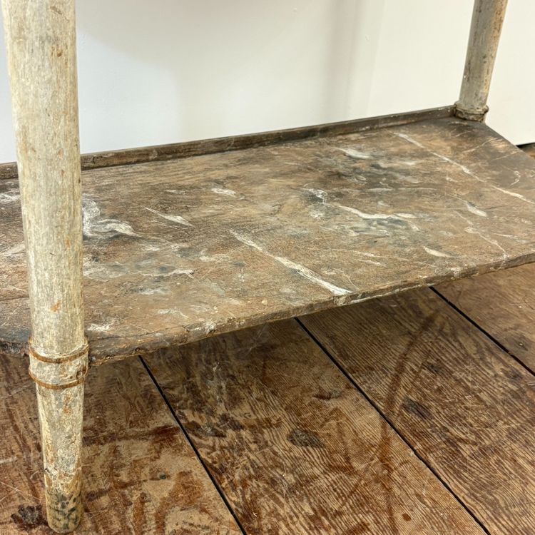 Konsolentisch im Louis XVI-Stil