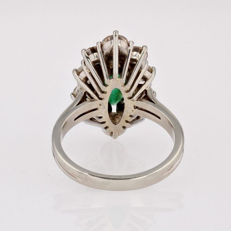 Marquise-Smaragd-Diamantring
