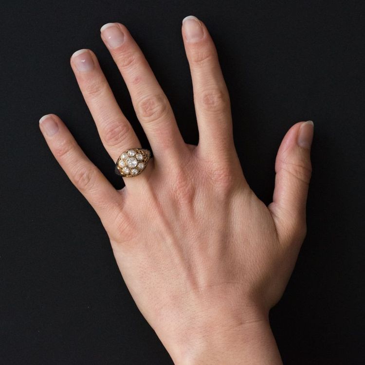 Ring mit Diamanten und blauem Emaille