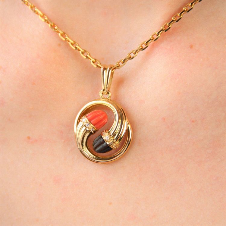 Pendentif Diamants Corail ébène Or