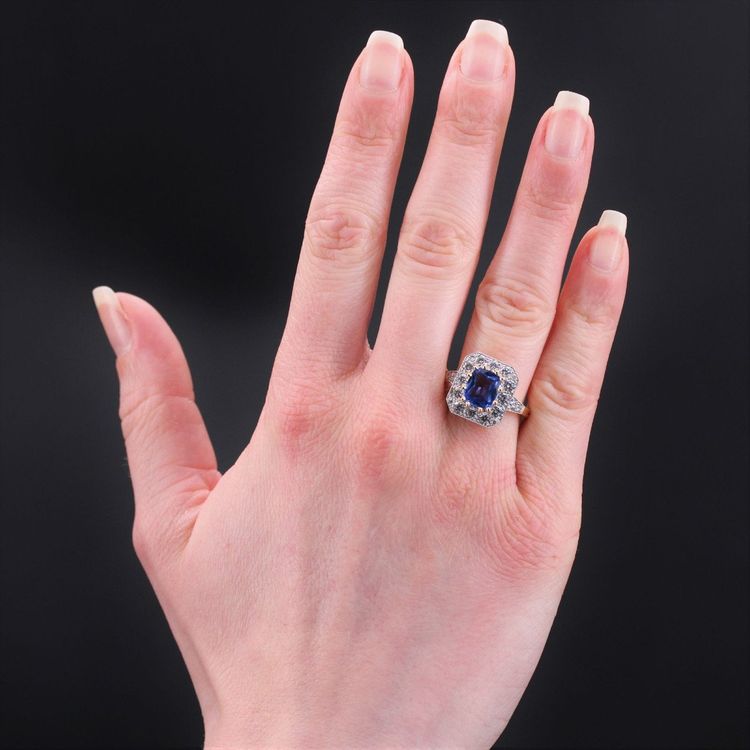 Bague Style Art Déco Saphir Bleu Et Diamants