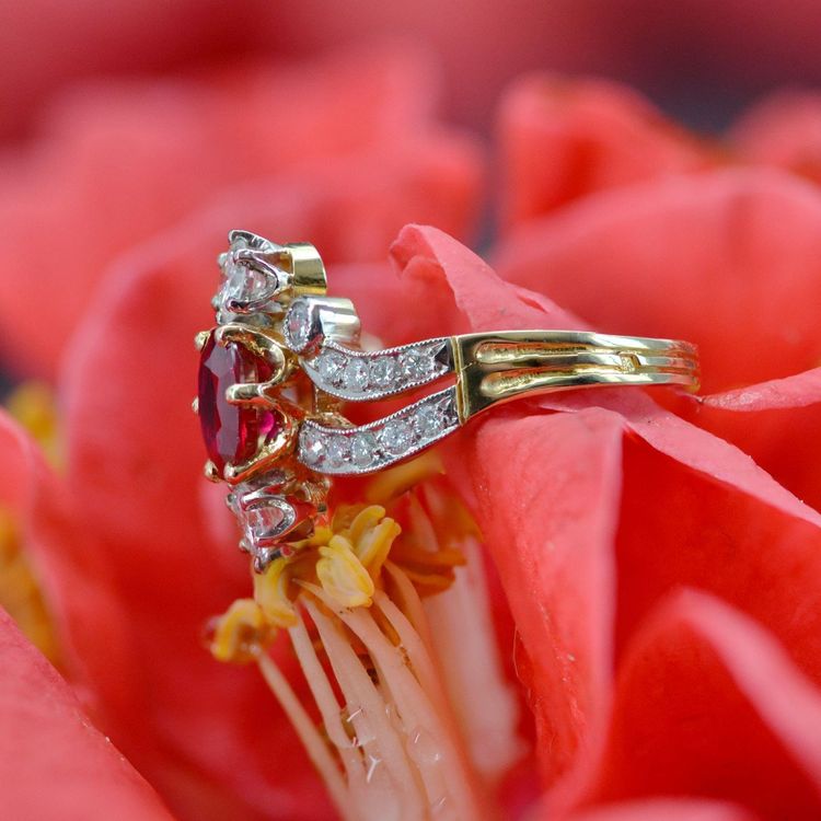 Rubin- und Diamantring im Stil von 1900