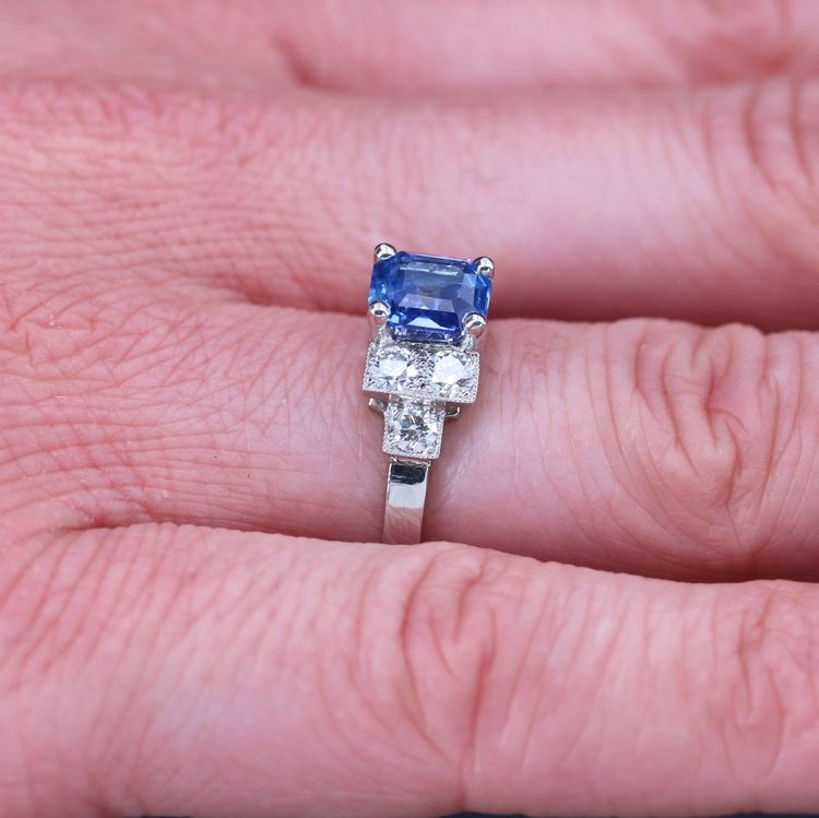 Art Deco Blue Sapphire Diamond Ring