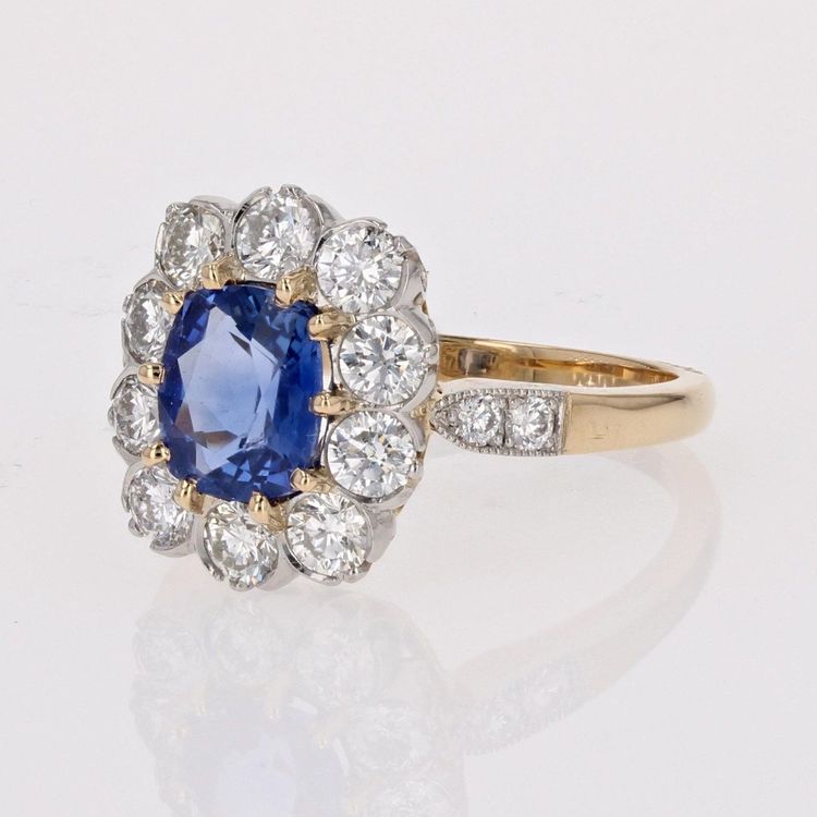 Bague Saphir Et Diamants De Fiançailles