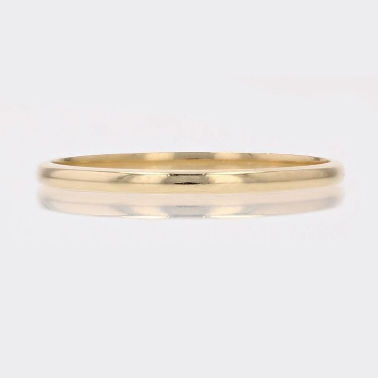 Feiner Ehering aus Gelbgold