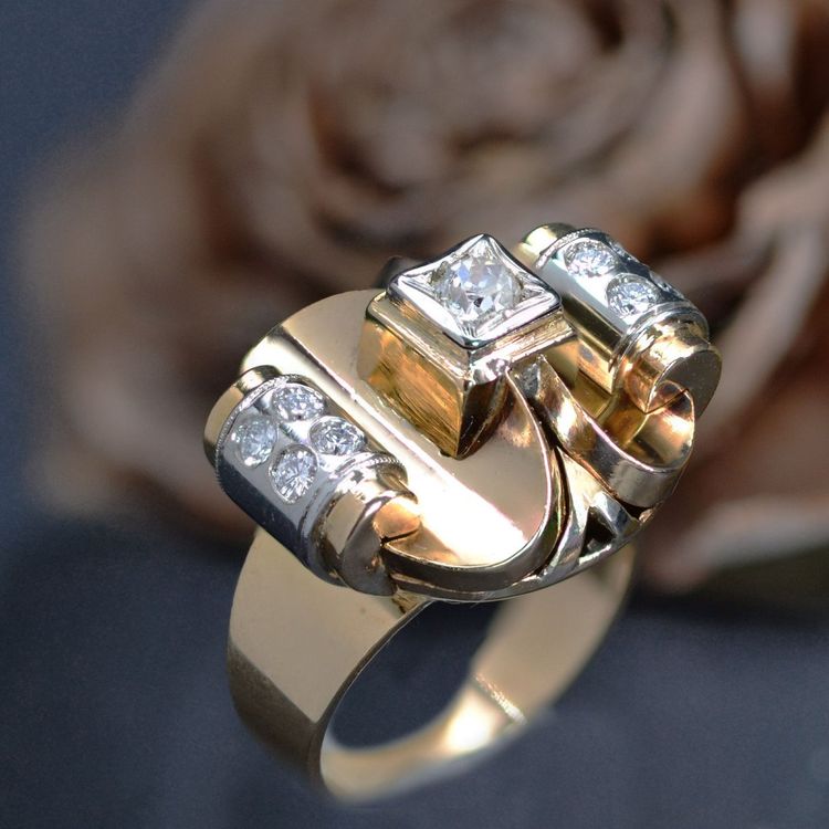 Anello antico con diamanti degli anni '40