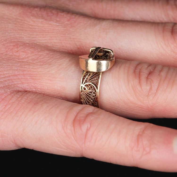 Bague Ancienne En Or Ceinture Filigranée