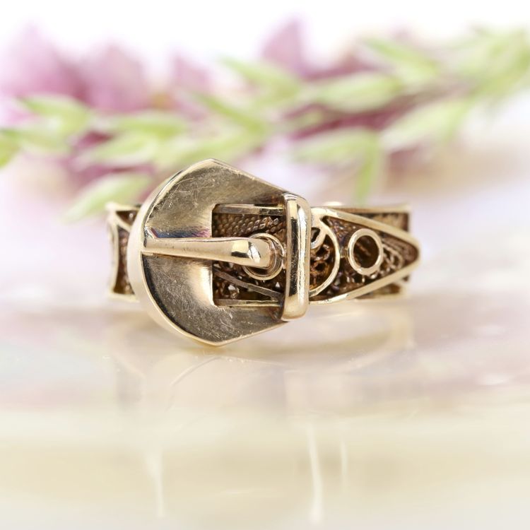 Bague Ancienne En Or Ceinture Filigranée