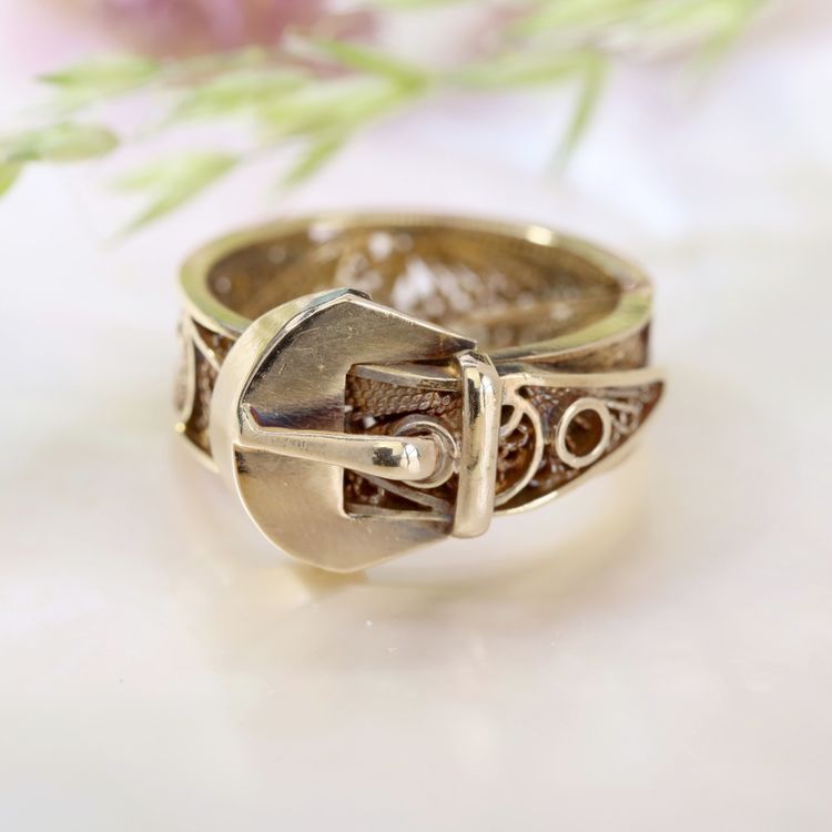 Bague Ancienne En Or Ceinture Filigranée
