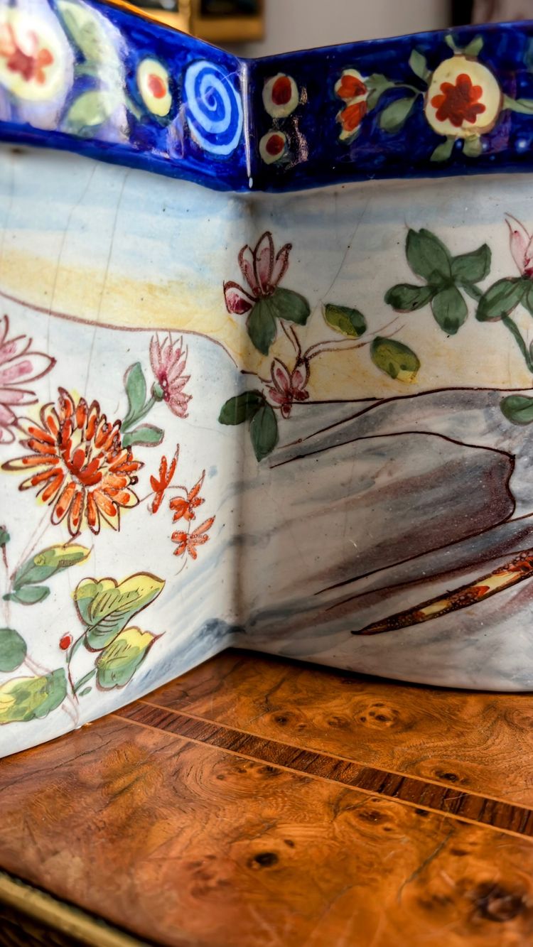 Charles Gallet: large four-lobed planter in Saint-Clément earthenware, 19th century