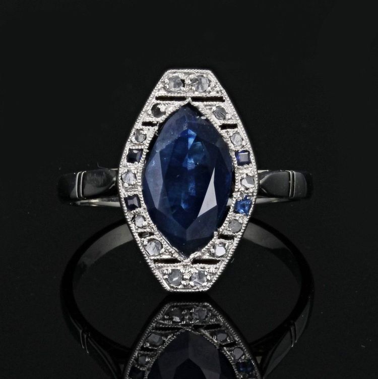 Art Deco Saphir- und Diamant-Navette-Ring