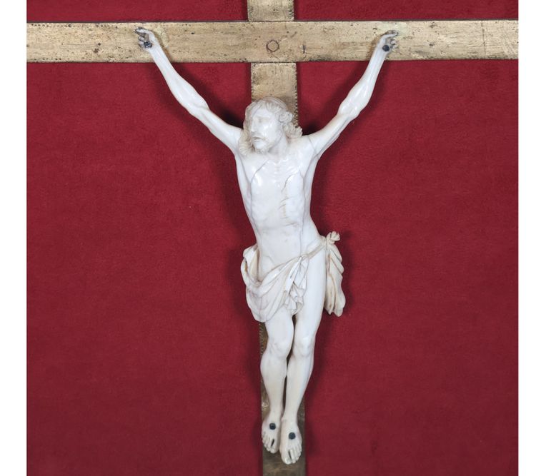 Provençal ivory Christ from the Regency period, early 18th century