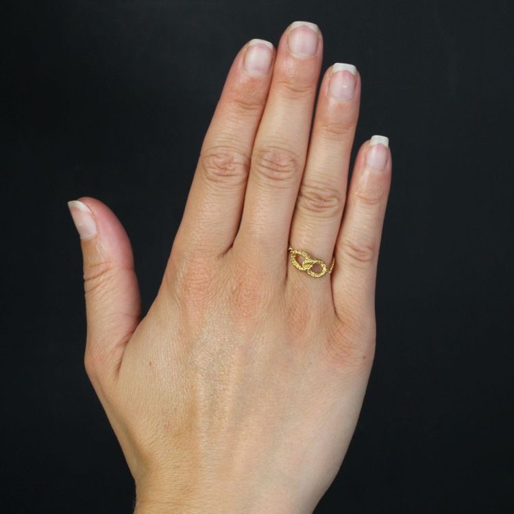 Bague Chaine Or Jaune Boucles Entrelacées