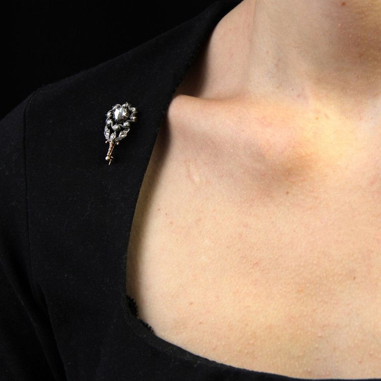 Antike Blumen-Diamantbrosche