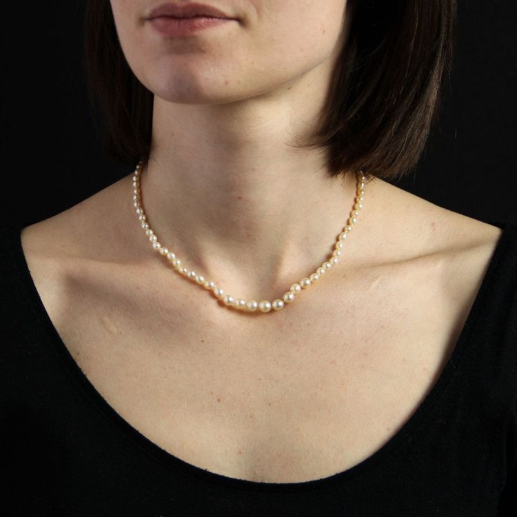 Feine Barockperlenkette mit Diamantverschluss