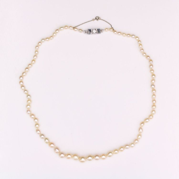 Feine Barockperlenkette mit Diamantverschluss