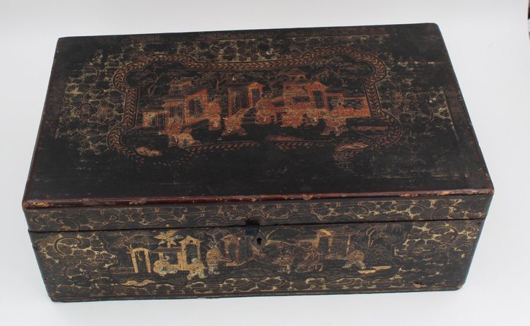 China Canton Late 19th Century Lacquered Wooden Travel Box
