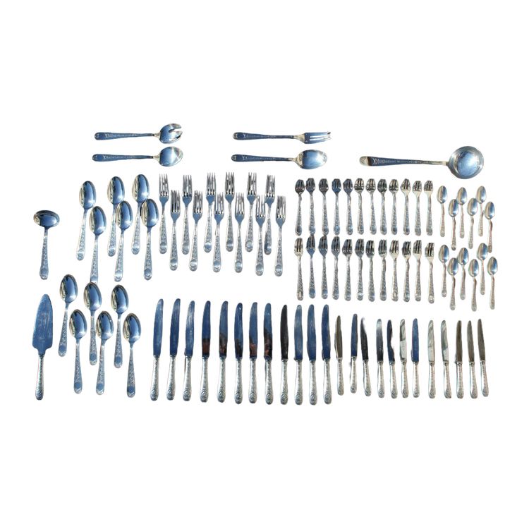 Christofle Villeroy Model 91 Pieces Silver Plated Metal Cutlery Set in Good Condition