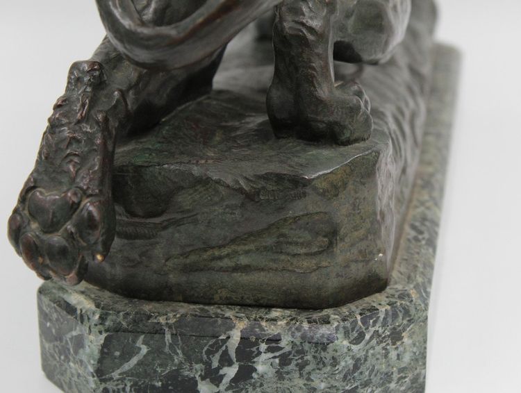 Large Bronze "The Wounded Lioness" by Charles Valton (1851-1918)