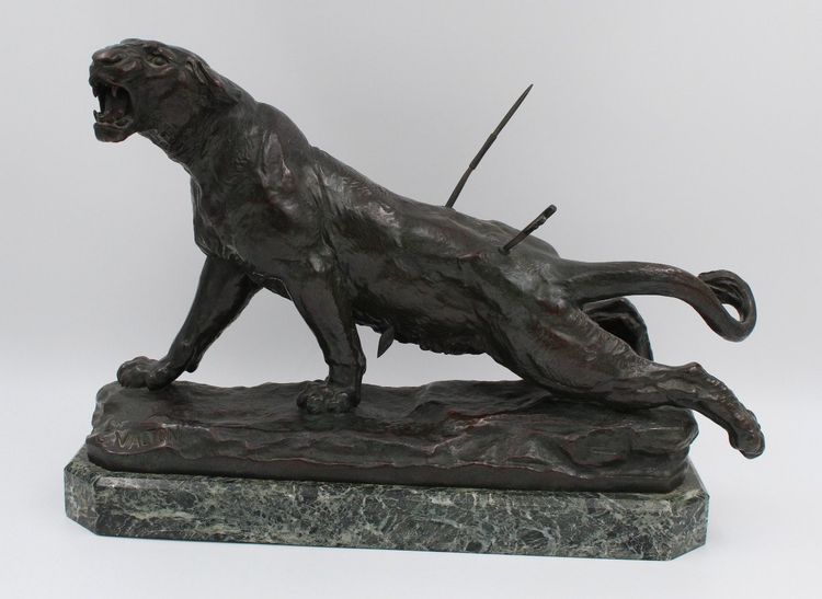 Large Bronze "The Wounded Lioness" by Charles Valton (1851-1918)