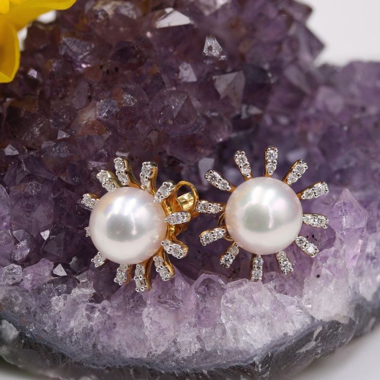 Schneeflockenohrringe mit Akoya-Perlen und Diamanten