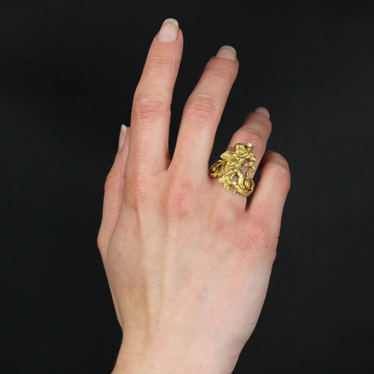 Anello Angelot antico in oro e diamante