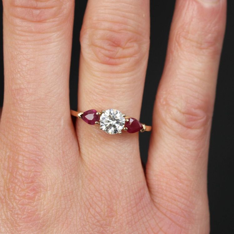 Bague Diamant Et Rubis Taillés En Poire