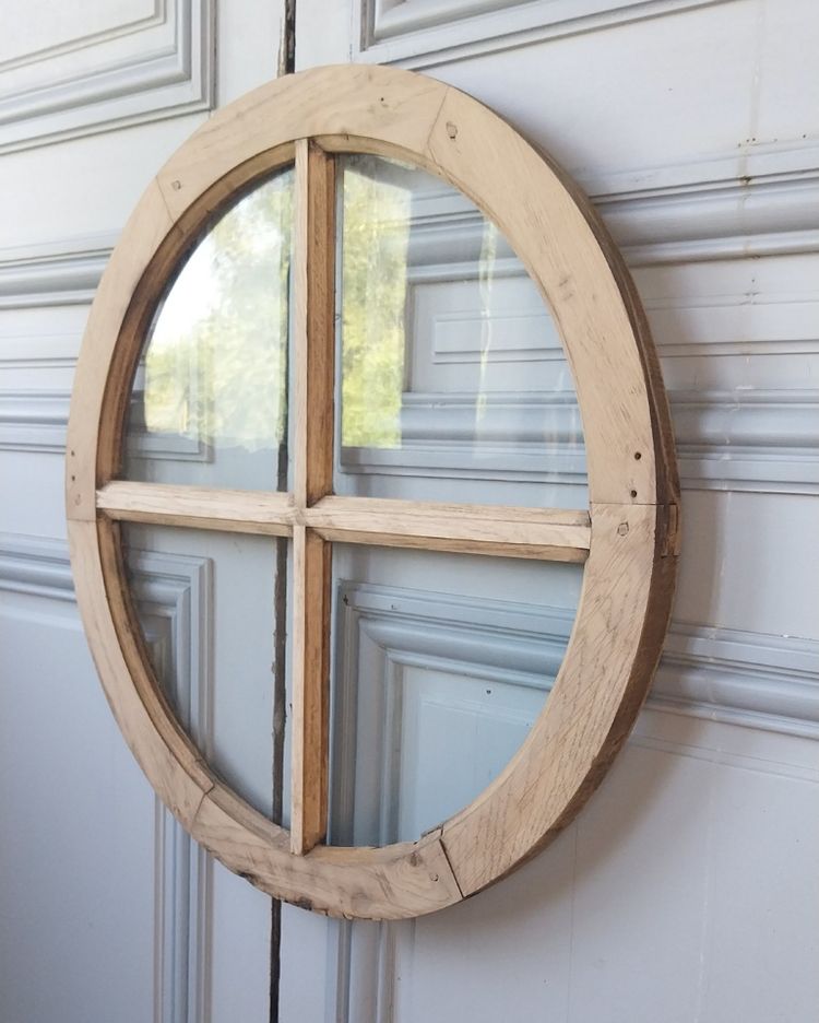Ancien œil de bœuf 