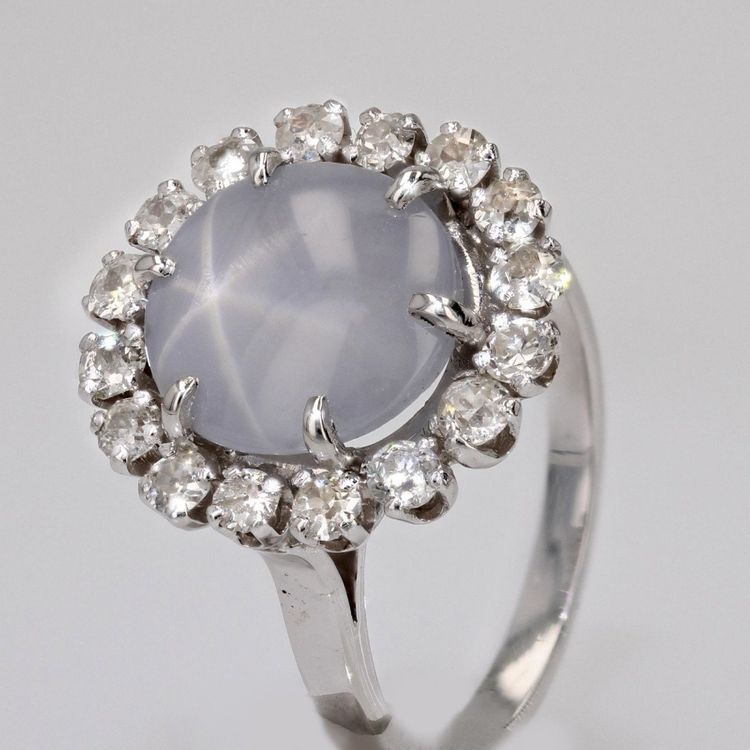 Sternsaphir- und Diamantring