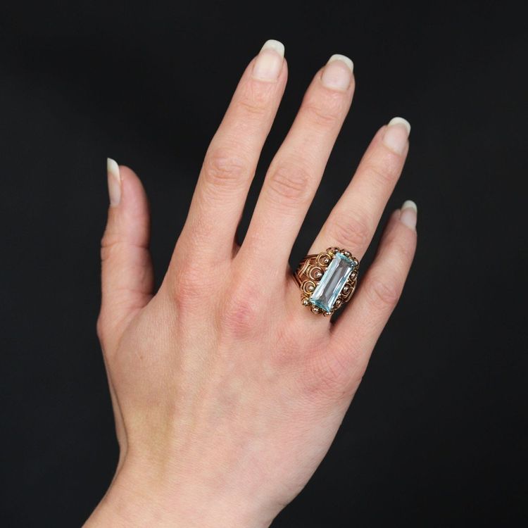 Anello vintage con acquamarina e oro rosa