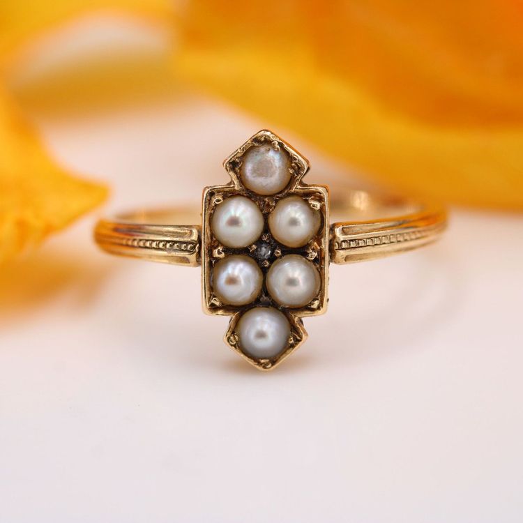 Bague Ancienne écusson Et Perles Fines