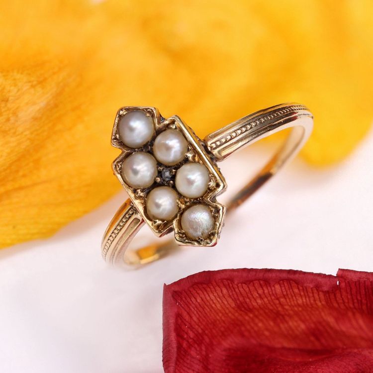 Bague Ancienne écusson Et Perles Fines