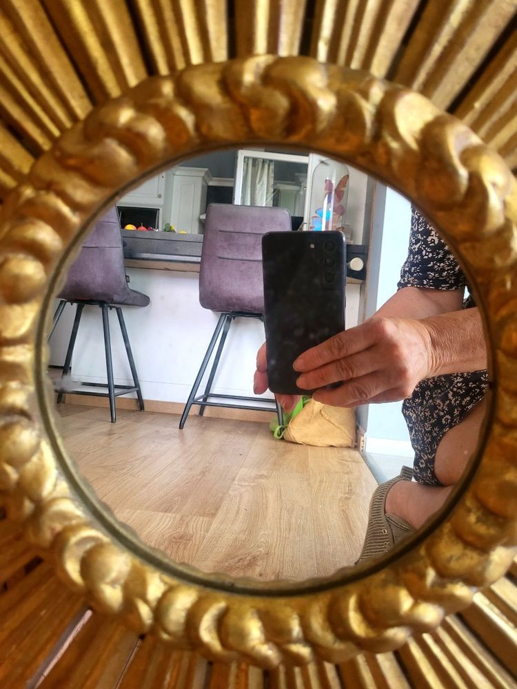 Grand miroir soleil doré à la feuille XIXeme 