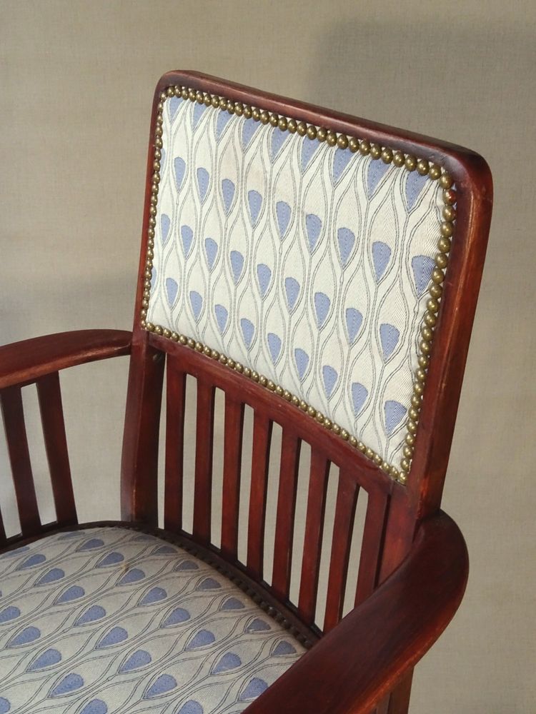 Fauteuil Sécession viennoise N° 420 de Kohn, production Thonet 1925