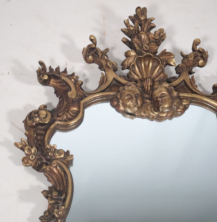 Specchio italiano in legno dorato del 1900