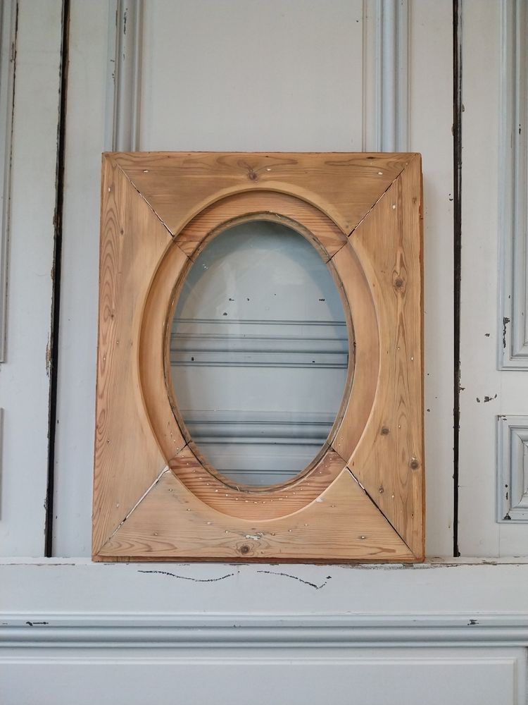 old bull's eye oval window