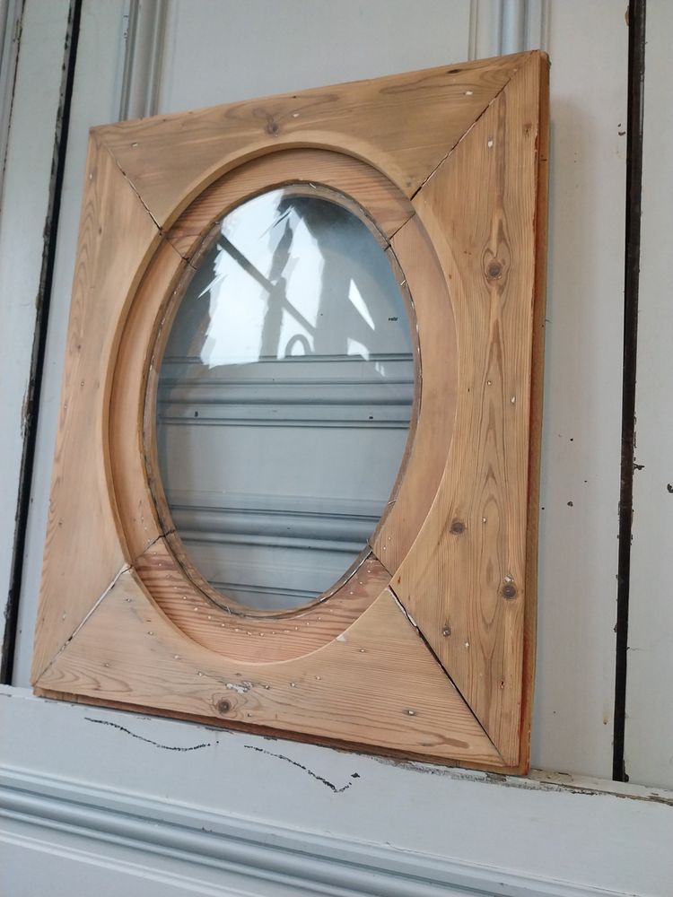 old bull's eye oval window