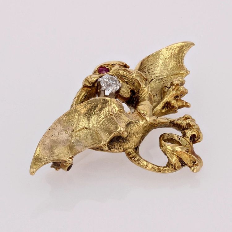 Spilla antica Chimera con diamanti e rubini
