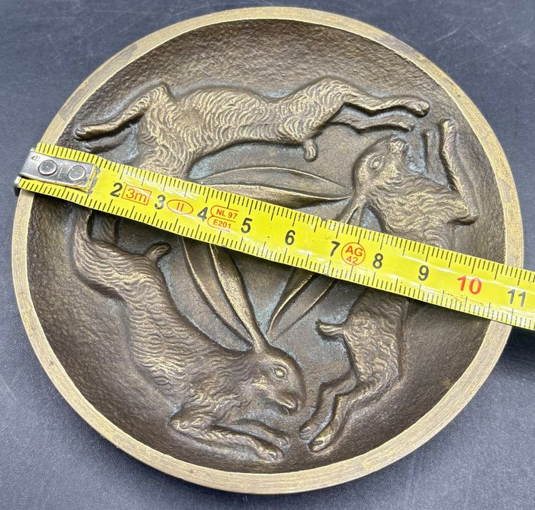 BRONZE POCKET EMPTYING