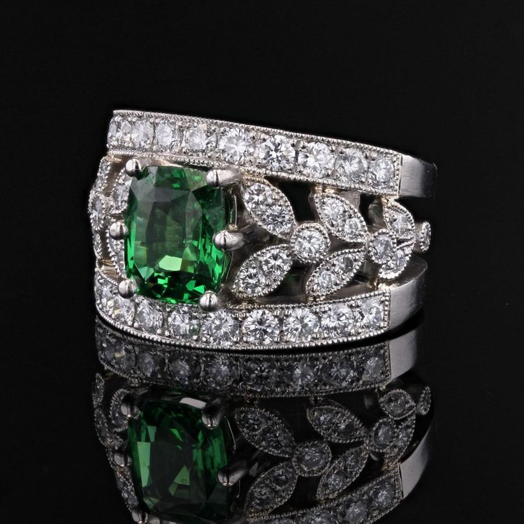 Bandring mit Tsavorit-Granat und Diamant