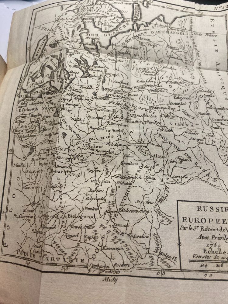 Schönes Buch mit gekürzter und einfacher Methode der Geographie von 1805. Gedruckt in Paris. Illustration von Karten XVIII